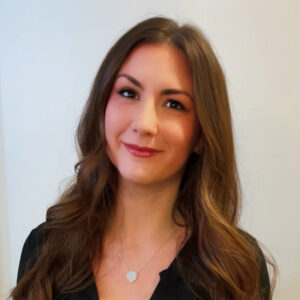 Arielle Cutts Bio
